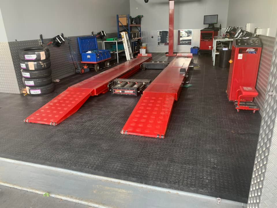Interlocking Rubber Floors from NZ Grinders 1 Rubber Mat Floor NZ Grinders Tauranga