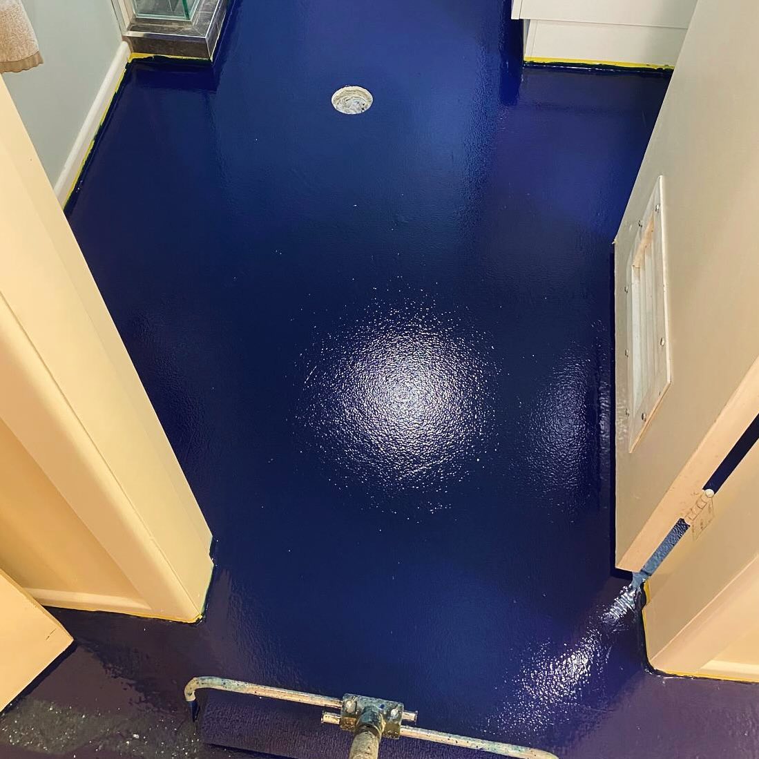 NZ Grinders Blue Epoxy Floor Tauranga Wellington Blue Epoxy floor